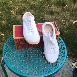 Van’s Women’s size 8.5
